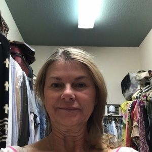 Meet your Posher, Brenda